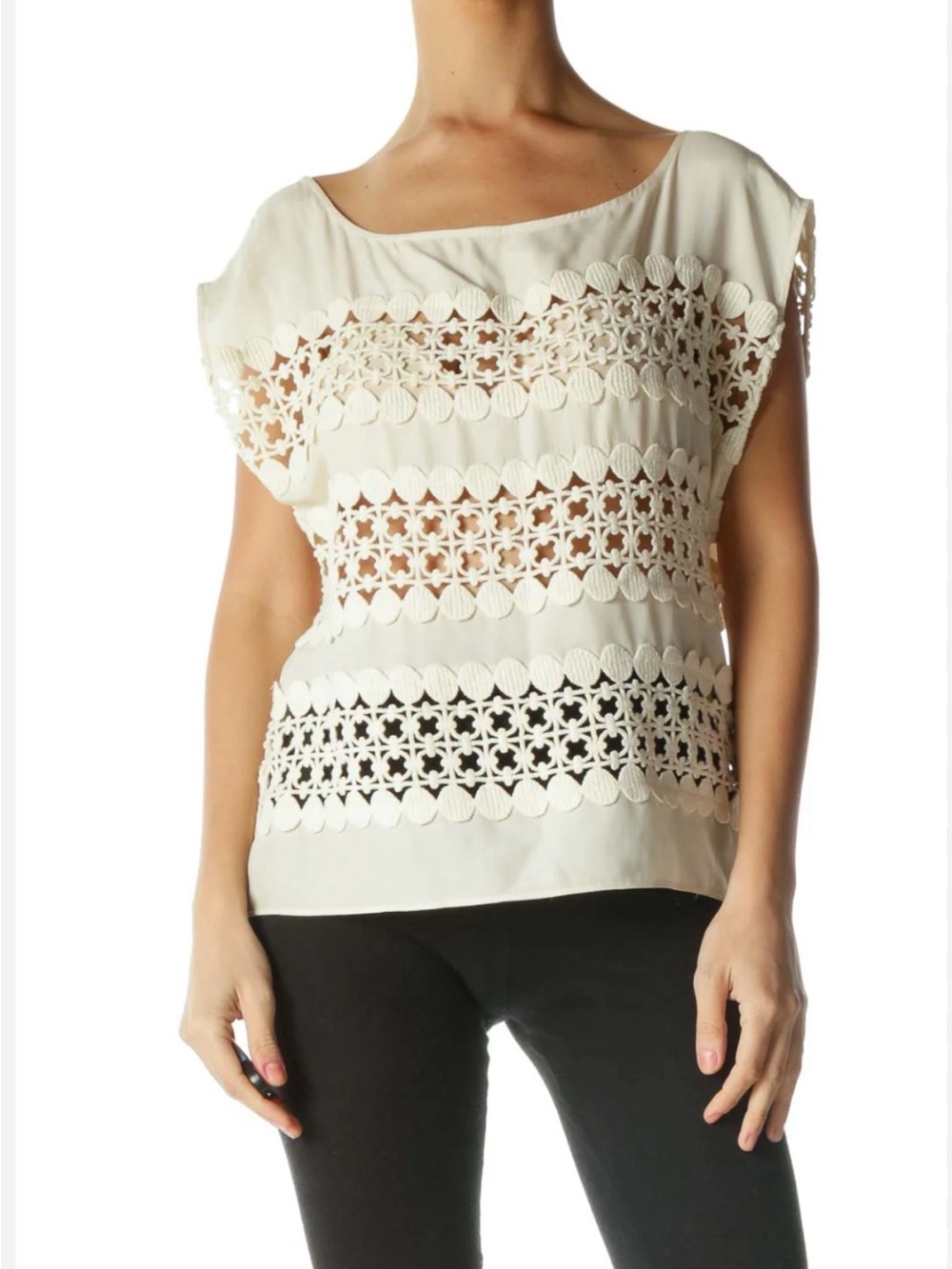 Crochet-Trim Sleeveless Camisole in Soft Cream